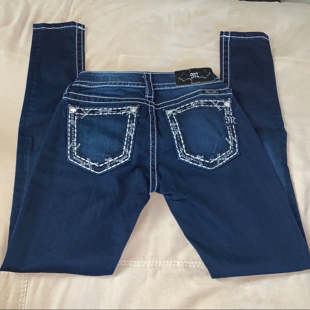 25x29.5 Miss Me skinny jeans
